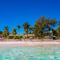 Greenwood Beach Resort, hôtel à Bailey Town