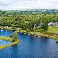 Killyhevlin Lakeside Hotel & Lodges, hotell i Enniskillen