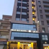 Blue sky hotel, hotel Oránban
