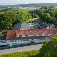 Hos Molsgaarden, hotel en Knebel