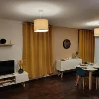 Appartement 6 pers - séjour lumineux en ville, Hotel in Armentières