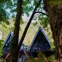 The Heavens Place: Nagar şehrinde bir otel