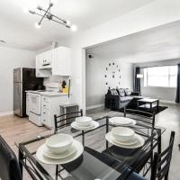 Cozy 1 Bed Sleeps 4! Near Strip Perfect GetAway!, отель рядом с аэропортом North Las Vegas Airport - VGT в Лас-Вегасе