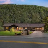 Bear Paw Cottage- 12 mins to Seneca Rocks cottage, hotel v destinácii Seneca Rocks