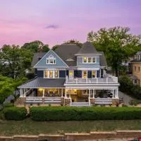 The Historic Berkeley Place، فندق في ستونتون