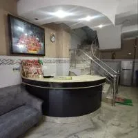 Hotel Ishaan International Near Yatra Parchi Counter 2, hotel in Katra