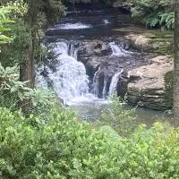 Matakana Waterfall Hideaway، فندق في واركورث