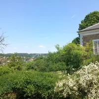 maison avec jardin et terrasse, ξενοδοχείο στο Orsay
