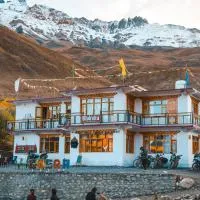 Moksha, Losar, hotel a Losar