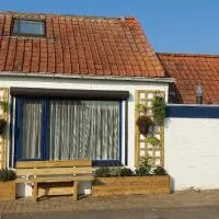 Schrijvershuisje - sfeer & stilte Zeeuws Vlaanderen, хотел в Zaamslag