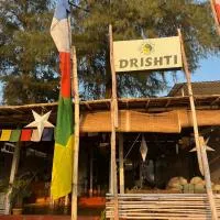 Drishti yoga international, מלון בפטנם