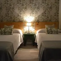 El Balcón de Gredos – hotel w mieście Candeleda