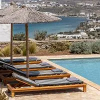 Acron Villas Paros، فندق في Kolympithres