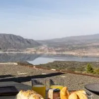 La Calma Ecolodge, хотел в Las Heras