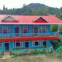Rishop Mountain Homestay, hotel di Rishop