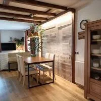 Espectacular y acogedor apartamento con todas las comodidades, hotel en Biescas