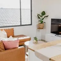 Entire Unit 02 Rooms 04 King Single Beds 11 kms to Goldcoast Airport, viešbutis mieste Terranora