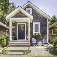 Seabrook 2 Bedroom cottage with hot tub, pets OK, hotel di Pacific Beach