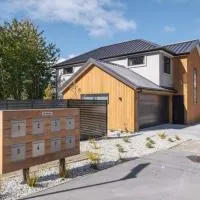 Queenstown Luxury Holiday Villa, Hotel in Frankton