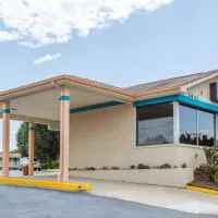 Travelodge by Wyndham Ridgeway Martinsville Area, ξενοδοχείο σε Martinsville