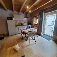 Chez Émile la suite, maison 2 chambres à la campagne, viešbutis mieste Humes