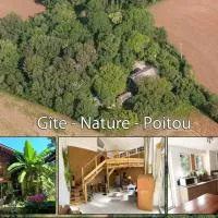Gîte-Nature-Poitou 14 personnes 36 min Futuroscope: Archigny şehrinde bir otel