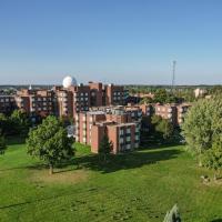 DEV Hotel and Conference Centre, hotel poblíž Letiště Cornwall Regional - YCC, Cornwall