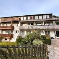Pension zum Löwen, Parkplatz, Wlan, Zentral, hotelli kohteessa Bad Steben