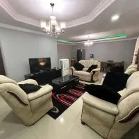 Lemajy Apartments - Flat 2, hotel v Solwezi