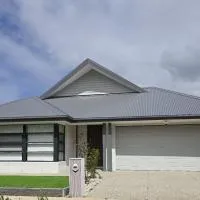 E 4 Room Retreat Family Friendly, hotel em Tarneit
