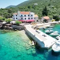 Hotel Timun: Gdinj şehrinde bir otel