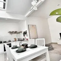 Villa LA Mansion Lembang - 2BR for 2-6 Guest stay, hotel a Lembang
