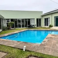 Fusion House B&B and Conference Venue, hotel v mestu Bunkers Hill
