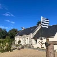 Gite Les Petits Dragons, hotel in Carnoët
