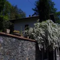 Ai 4 Gatti B&B, hotel u gradu 'Camandona'
