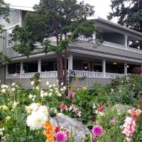 Friday Harbor Grand, hotel near Friday Harbor Airport - FRD, Friday Harbor