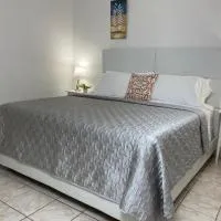 Shalex House 3, хотел в Каролина