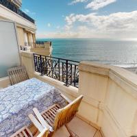 Confortable 2P en centre-ville avec parking et terrasse - FR-1-196-366, hotel em Menton