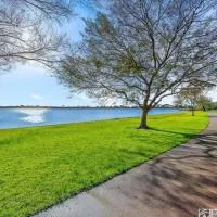 D132 Well Keep Secret Lake Home, hotel i Altona