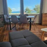 Beach Apartment A, Hotel in Néa Karváli
