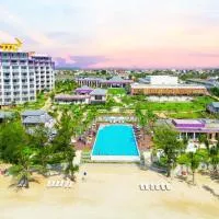 TTC Van Phong Bay Resort - Himalaya Sauna & Steam Retreat Included, hotel i Ninh Hòa