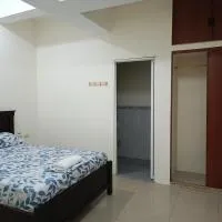 Hotel JIRA, hotel u gradu Gvajakil