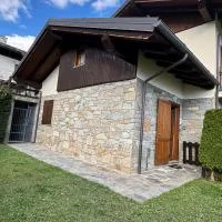 Villetta con giardino, hotell i Doues