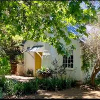 Yellowwoods Farm - POOL COTTAGE (self-catering), hotel Curryʼs Postban