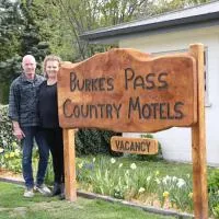 Burkes Pass Country Motels, hotell i Burkes Pass