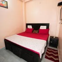 Krishna Kunj Homestay & Resort Ayodhya、Faizābādのホテル