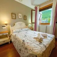 Apartamentos Gavín Biescas 3000, hotel v destinaci Gavín