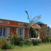 Chez Nou ..., מלון בסלאזי