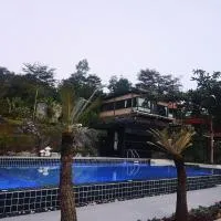 Keeree Loft Resort คีรีลอฟท์รีสอร์ท, hotel u gradu 'Thong Pha Phum'