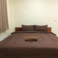 บ้านศรีสุธรรม 2 Baansrisuthum 2, hotel a Suratthani